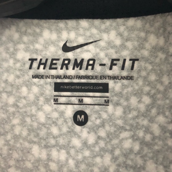 Nike sweater - lightly worn - Picture 3 of 4